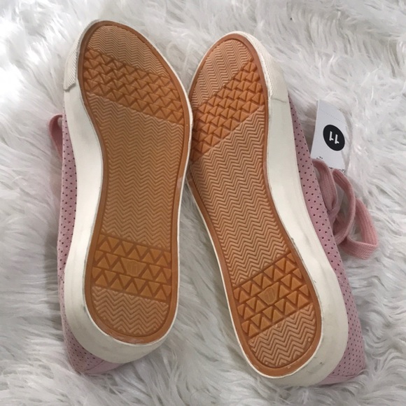 New! Universal Thread - Picture 5 of 8